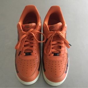 Men’s Nike Air Force 1 Low size 9.5 (Orange Skeleton Halloween)